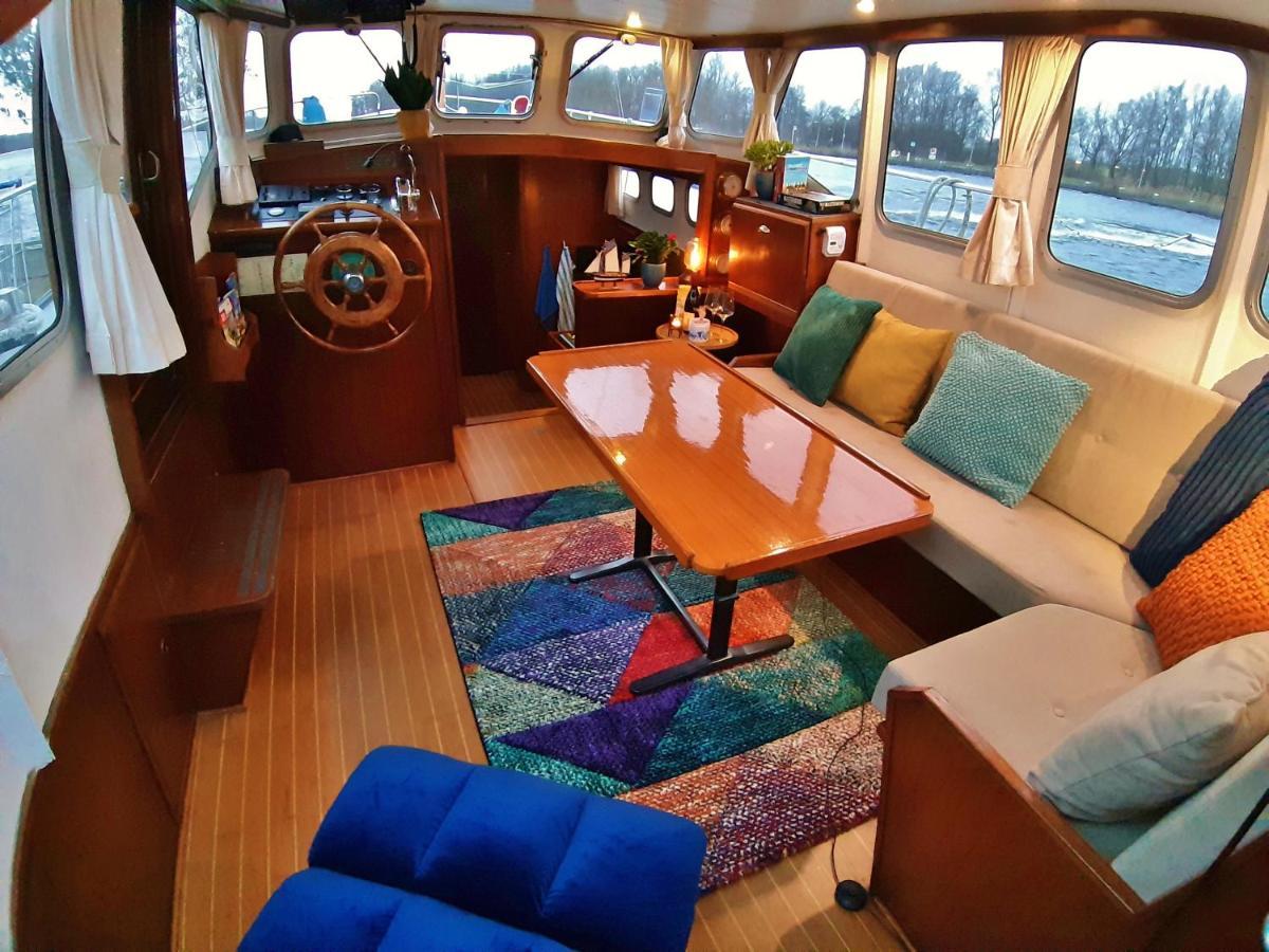 Motor Yacht Almaz Hotel Amsterdam Exterior photo