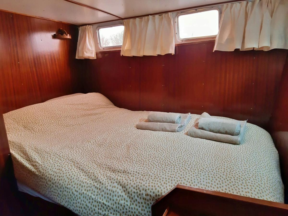 Motor Yacht Almaz Hotel Amsterdam Exterior photo