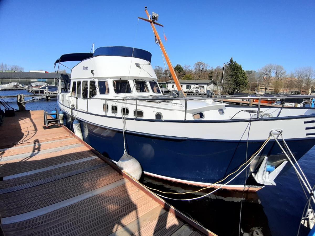 Motor Yacht Almaz Hotel Amsterdam Exterior photo